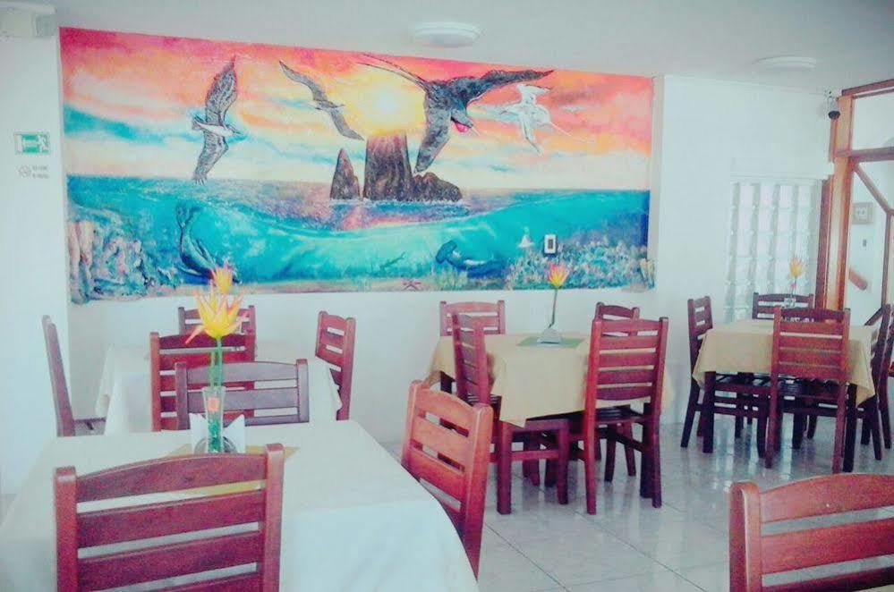 Hotel Dejavu Puerto Ayora  Luaran gambar